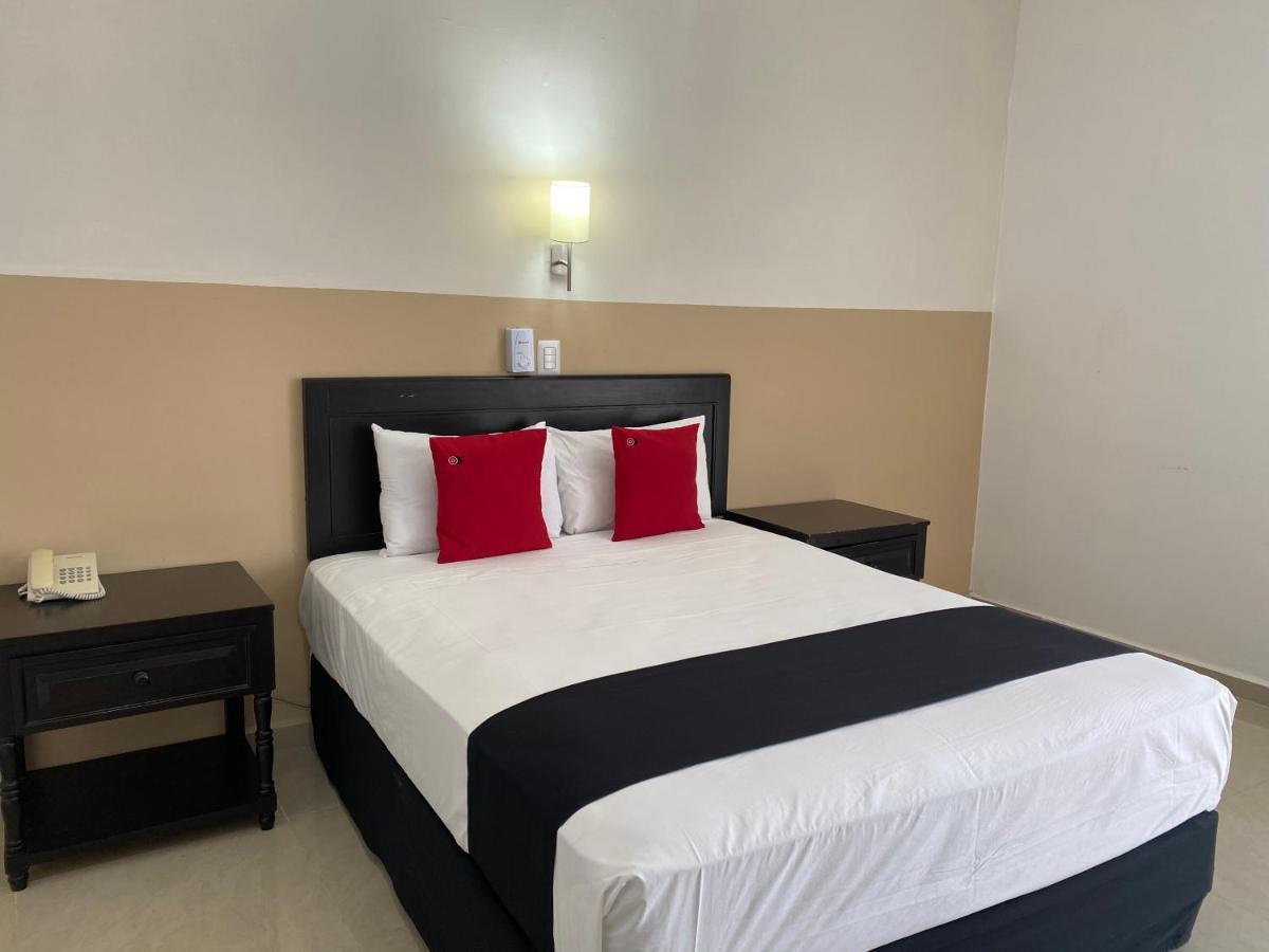 Hotel Siglo 21 Мерида Екстериор снимка